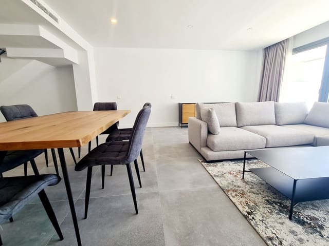 3 soverom Rekkehus til leie i El Faro, Mijas med garasje - € 3 400 (Ref: 8498658)