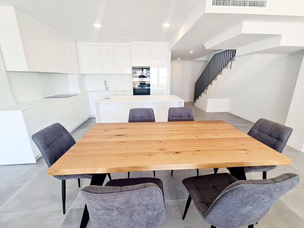 3 quarto Moradia em Banda para arrendar em El Faro com garagem - 3 400 € (Ref: 8498658)