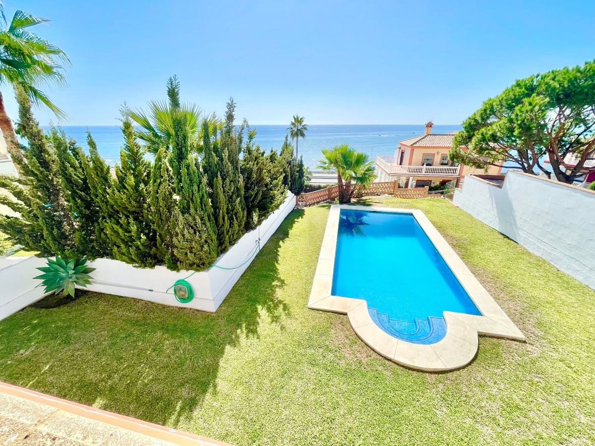 4 soveværelse Villa til leje i Mijas Costa med garage - € 5.500 (Ref: 8504079)