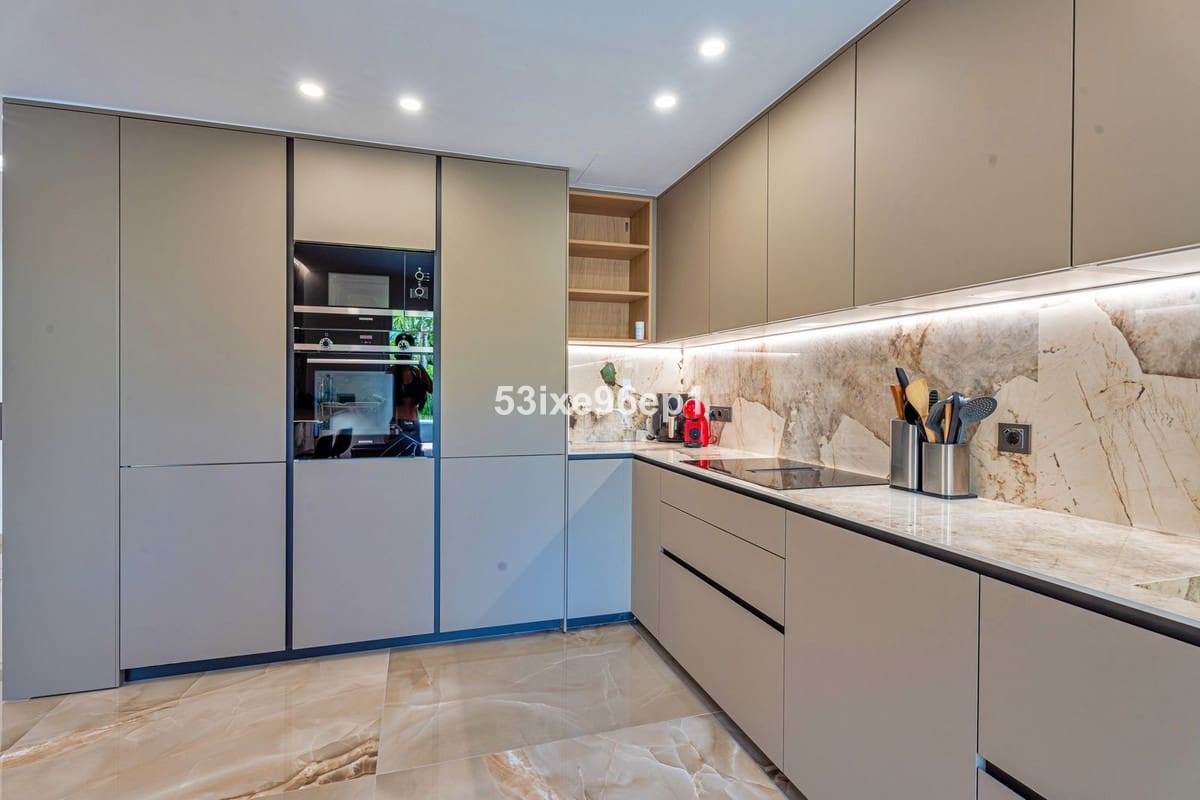 4 soveværelse Lejlighed til salg i Benahavis med garage - € 1.450.000 (Ref: 8551741)