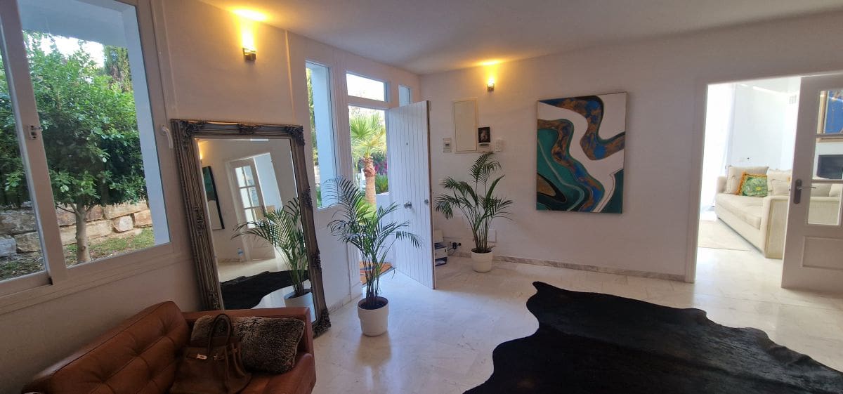 4 soverom Villa til leie i Marbella med garasje - € 5 500 (Ref: 8582043)