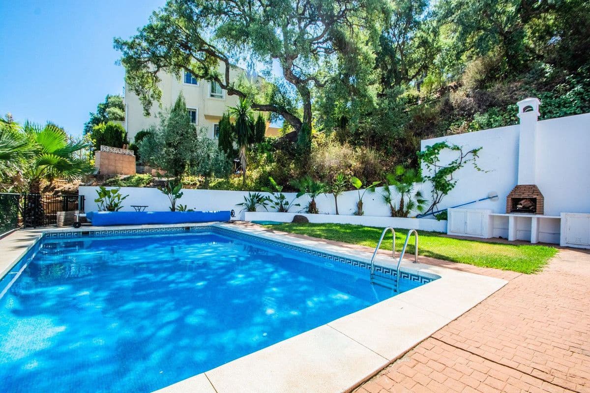 4 soverom Villa til leie i Marbella med garasje - € 5 500 (Ref: 8582043)