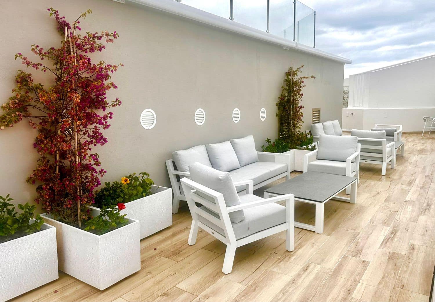 4 soveværelse Penthouse til leje i Marbella med garage - € 4.500 (Ref: 8603502)