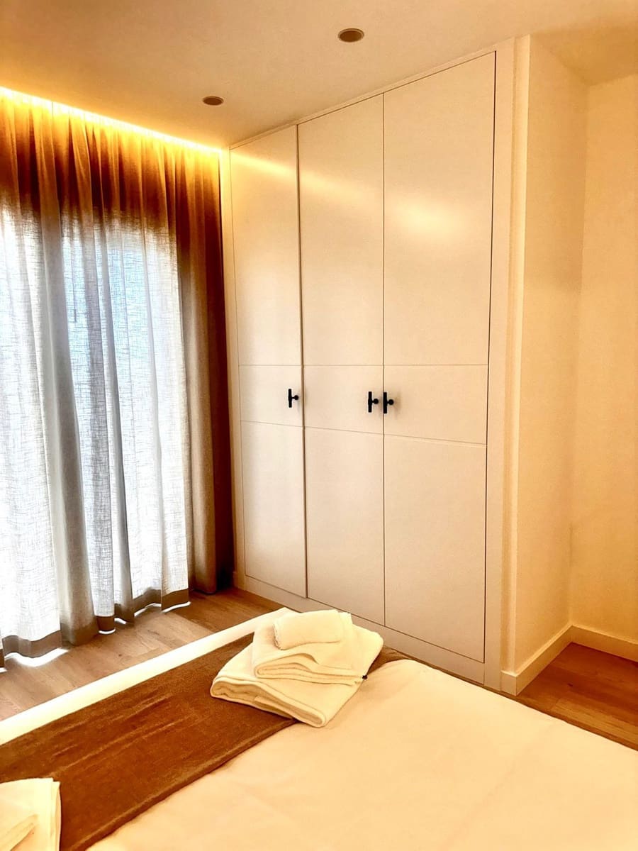 4 soveværelse Penthouse til leje i Marbella med garage - € 4.500 (Ref: 8603502)