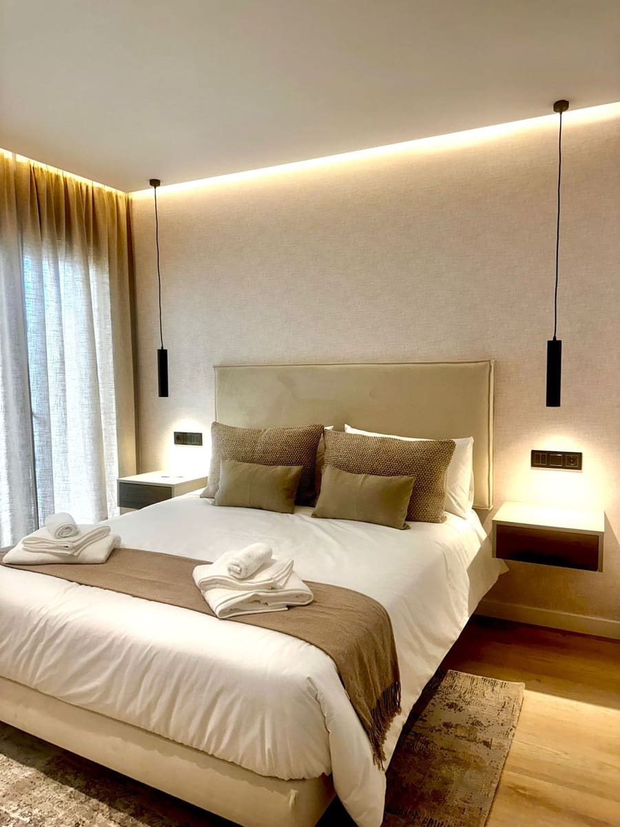 4 soveværelse Penthouse til leje i Marbella med garage - € 4.500 (Ref: 8603502)