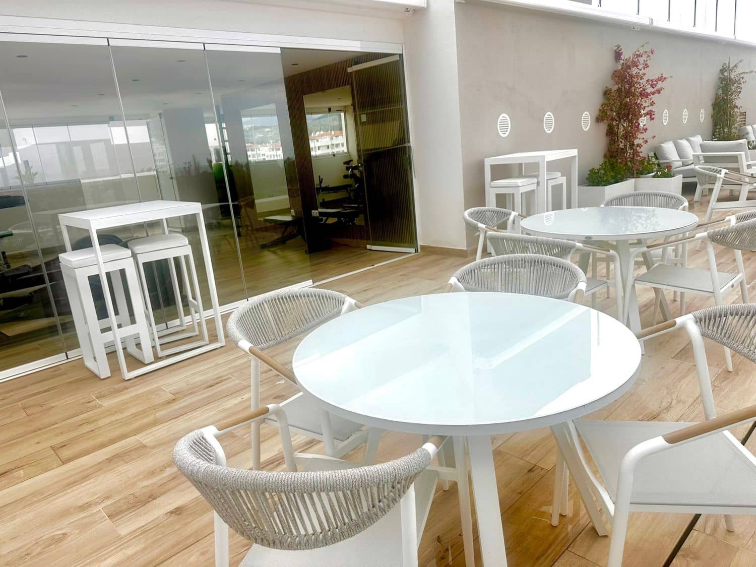 4 soveværelse Penthouse til leje i Marbella med garage - € 4.500 (Ref: 8603502)