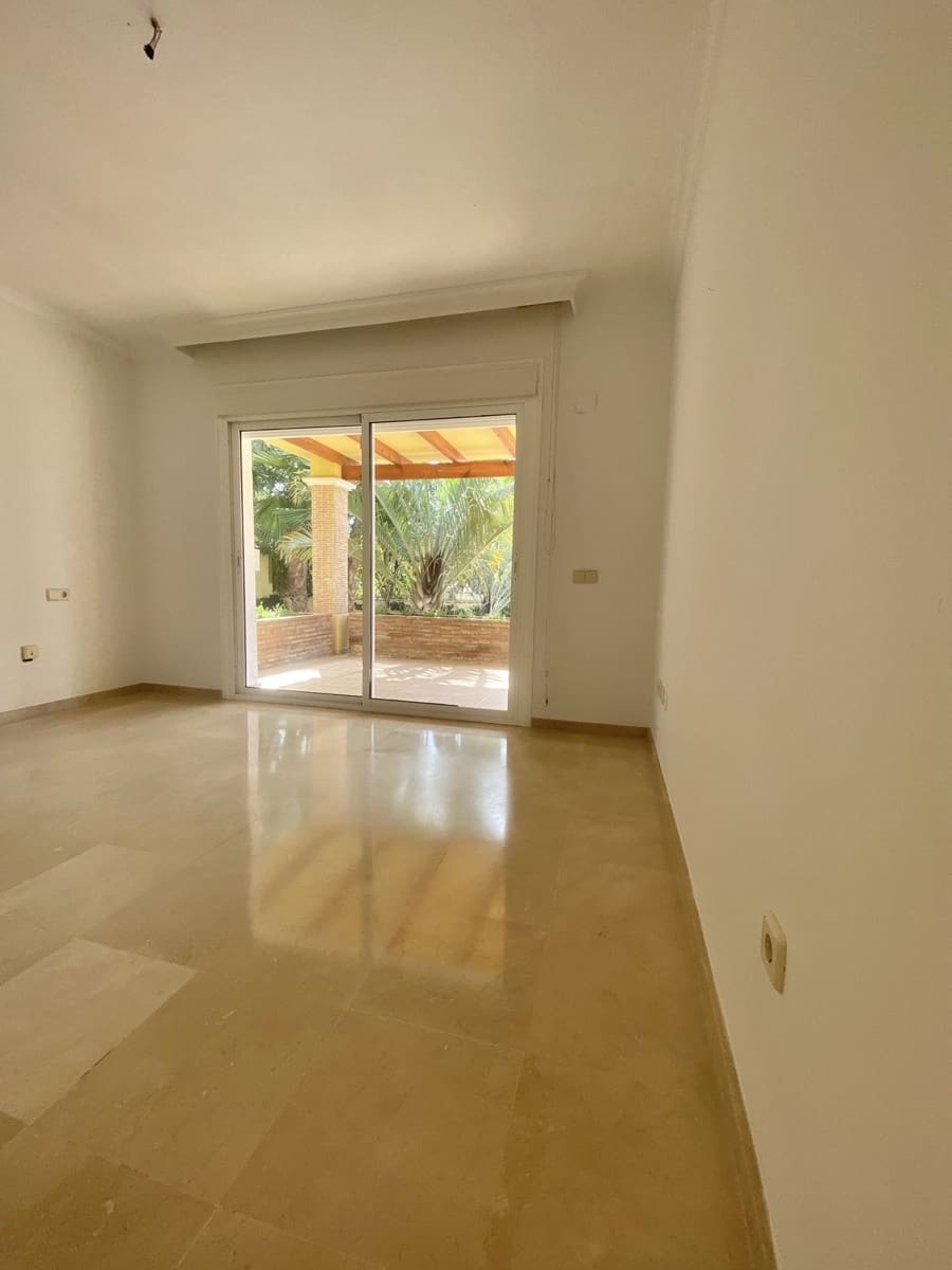 5 soveværelse Villa til leje i Marbella med garage - € 5.500 (Ref: 8603503)