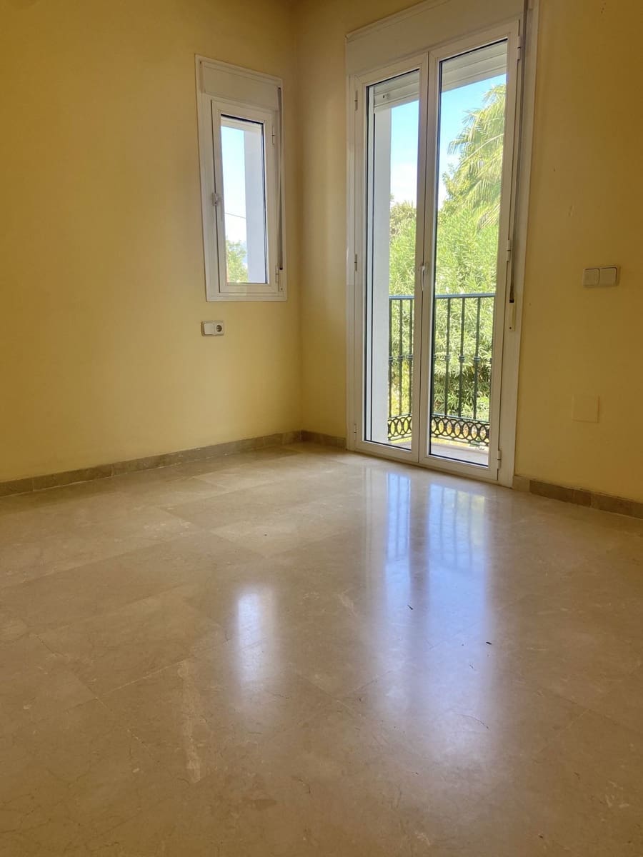 5 soveværelse Villa til leje i Marbella med garage - € 5.500 (Ref: 8603503)