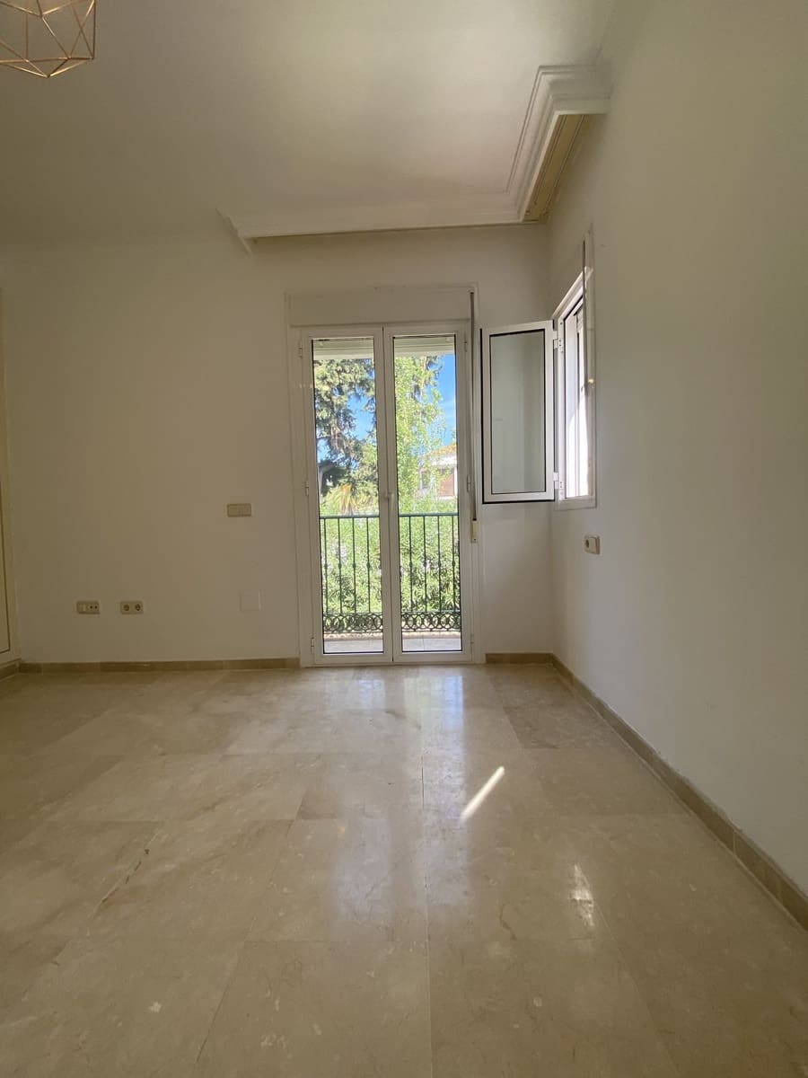 5 soveværelse Villa til leje i Marbella med garage - € 5.500 (Ref: 8603503)
