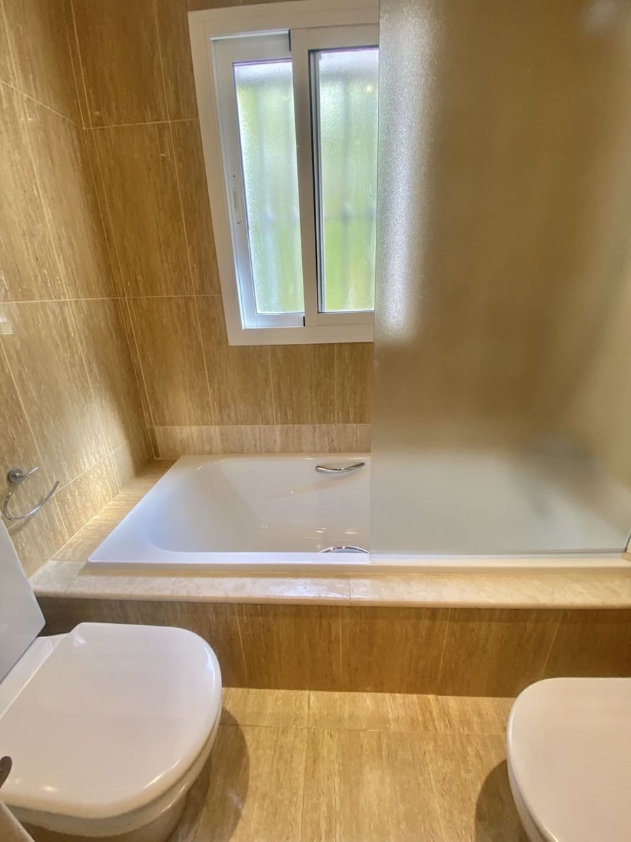 5 soveværelse Villa til leje i Marbella med garage - € 5.500 (Ref: 8603503)