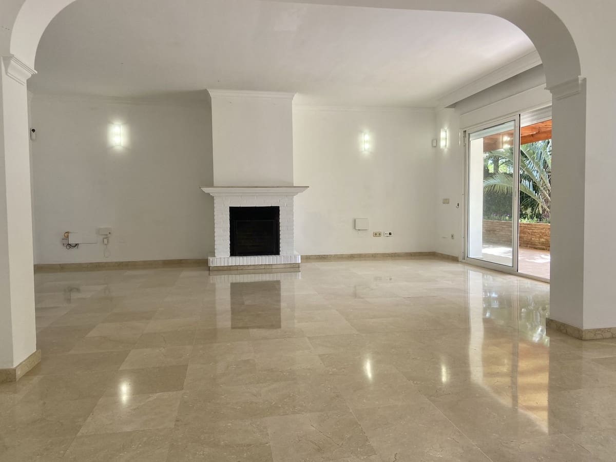 5 soveværelse Villa til leje i Marbella med garage - € 5.500 (Ref: 8603503)