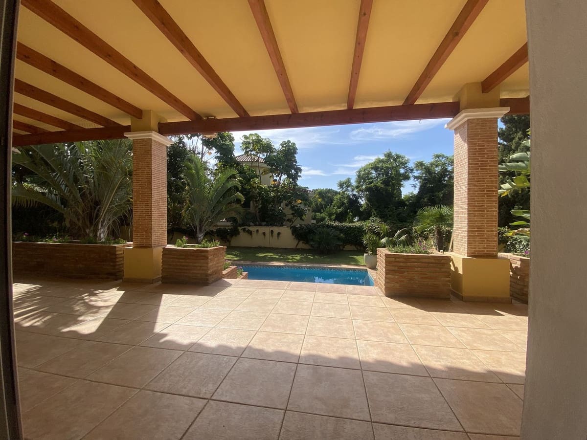 5 soveværelse Villa til leje i Marbella med garage - € 5.500 (Ref: 8603503)