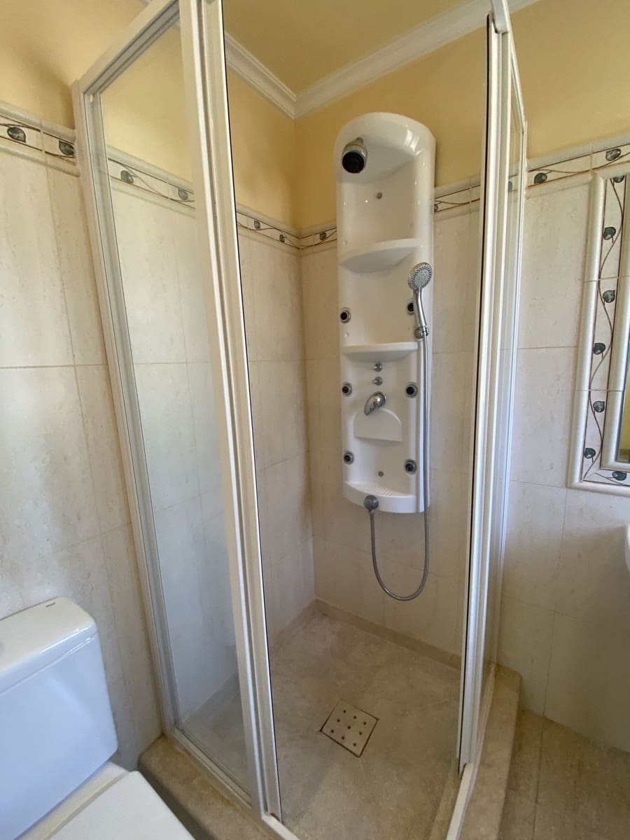 5 soveværelse Villa til leje i Marbella med garage - € 5.500 (Ref: 8603503)