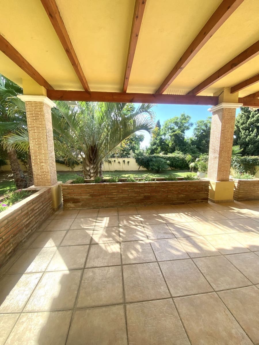 5 soveværelse Villa til leje i Marbella med garage - € 5.500 (Ref: 8603503)