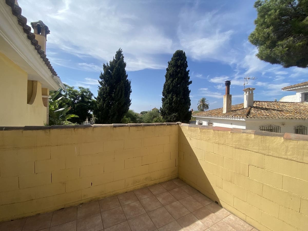 5 soveværelse Villa til leje i Marbella med garage - € 5.500 (Ref: 8603503)