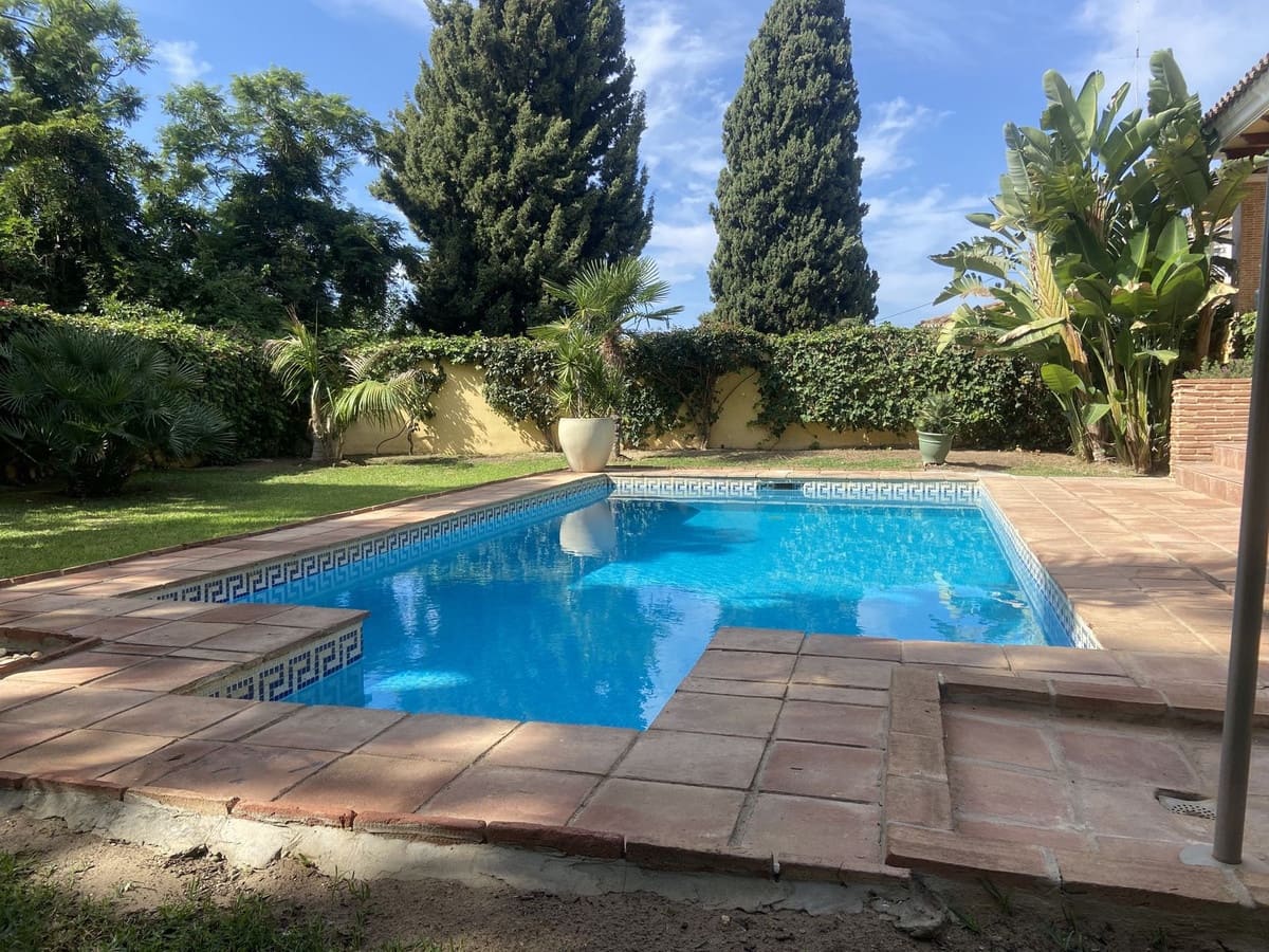 5 soveværelse Villa til leje i Marbella med garage - € 5.500 (Ref: 8603503)