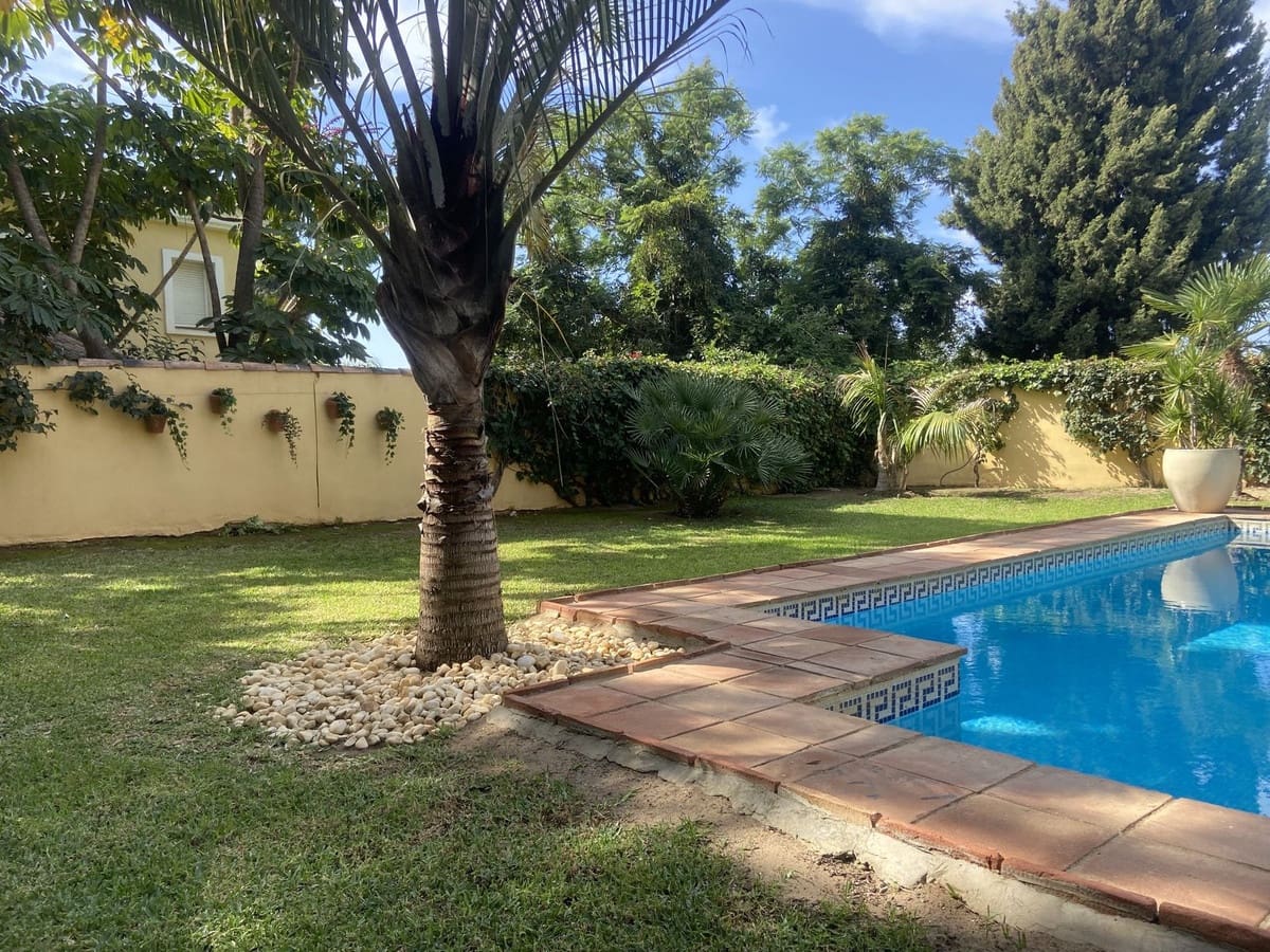 5 soveværelse Villa til leje i Marbella med garage - € 5.500 (Ref: 8603503)