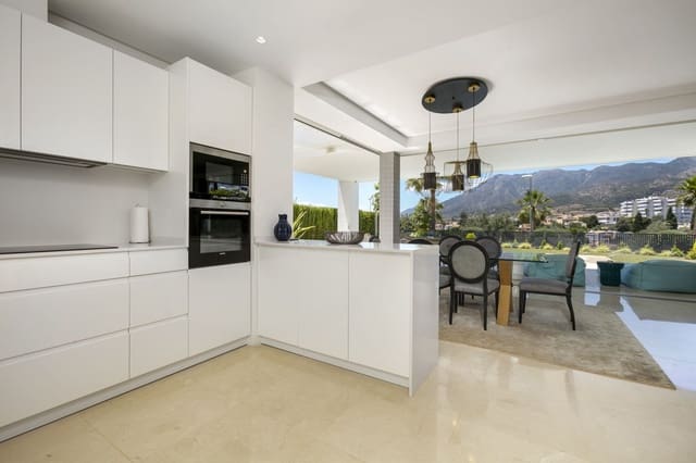 3 soverom Villa til leie i Río Real, Marbella med garasje - € 8 500 (Ref: 8610419)