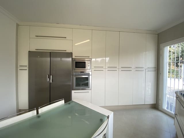 5 makuuhuone Huvila vuokrattavana paikassa Santa María, Marbella mukana 
autotalli - 7 000 € (Ref: 8610422)