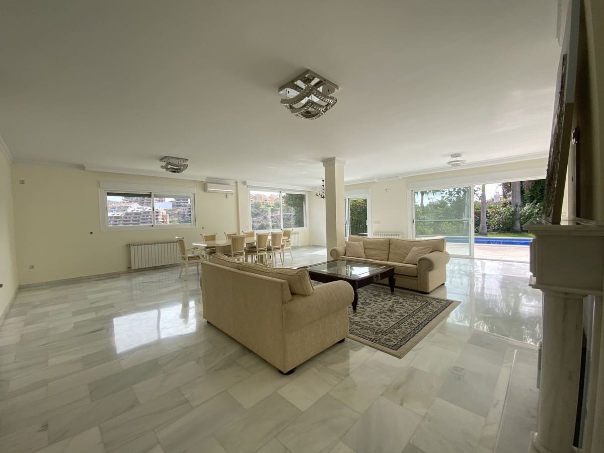 5 soveværelse Villa til leje i Marbella med garage - € 7.000 (Ref: 8610422)