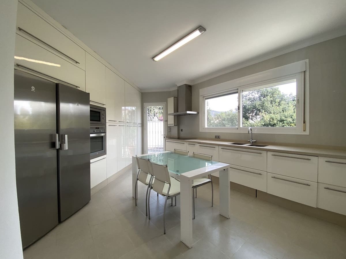 5 soveværelse Villa til leje i Marbella med garage - € 7.000 (Ref: 8610422)