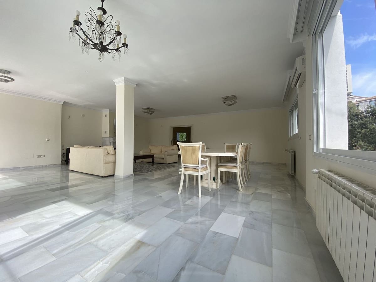 5 soveværelse Villa til leje i Marbella med garage - € 7.000 (Ref: 8610422)