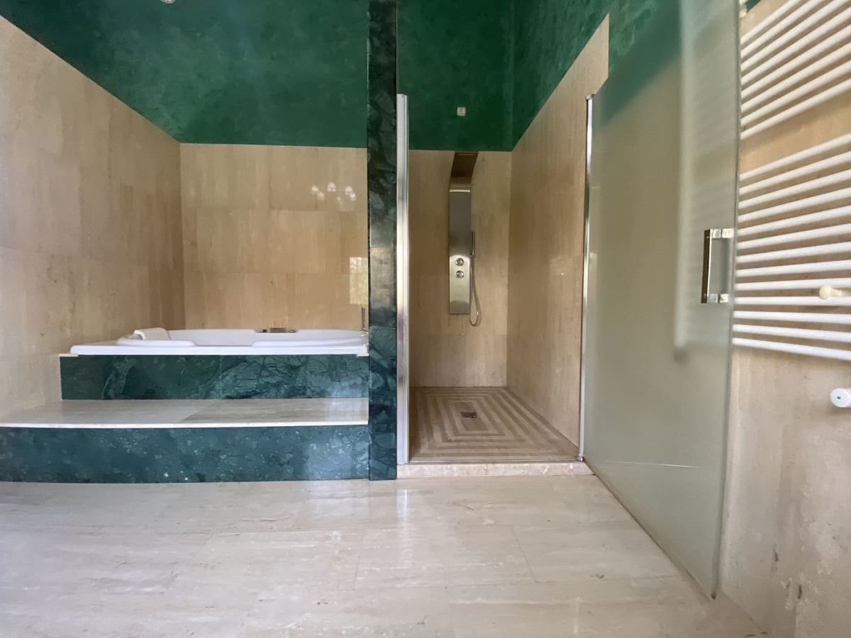 5 soveværelse Villa til leje i Marbella med garage - € 7.000 (Ref: 8610422)