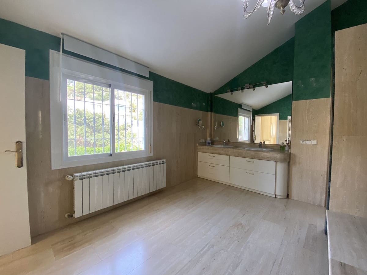 5 soveværelse Villa til leje i Marbella med garage - € 7.000 (Ref: 8610422)