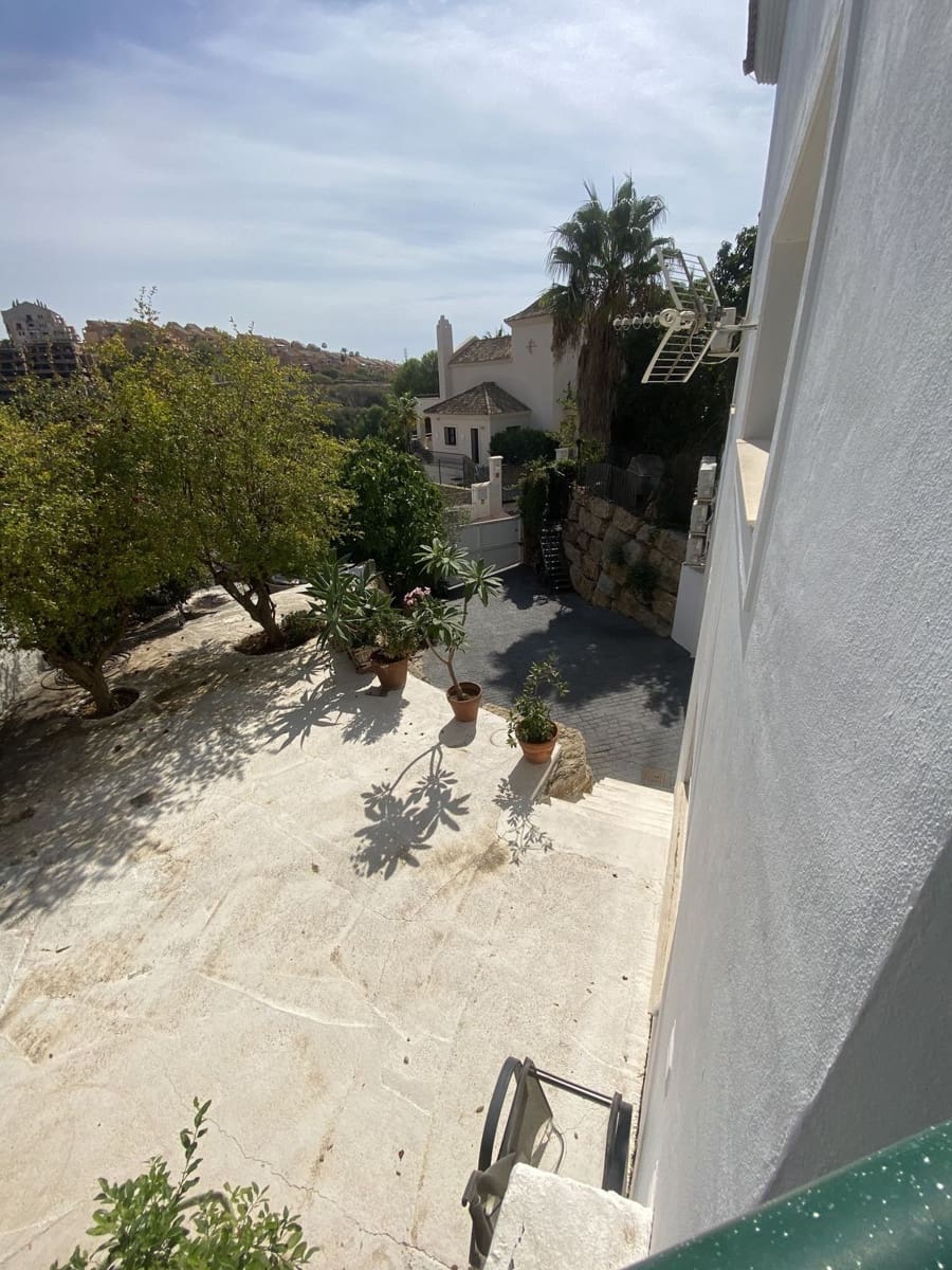 5 soveværelse Villa til leje i Marbella med garage - € 7.000 (Ref: 8610422)