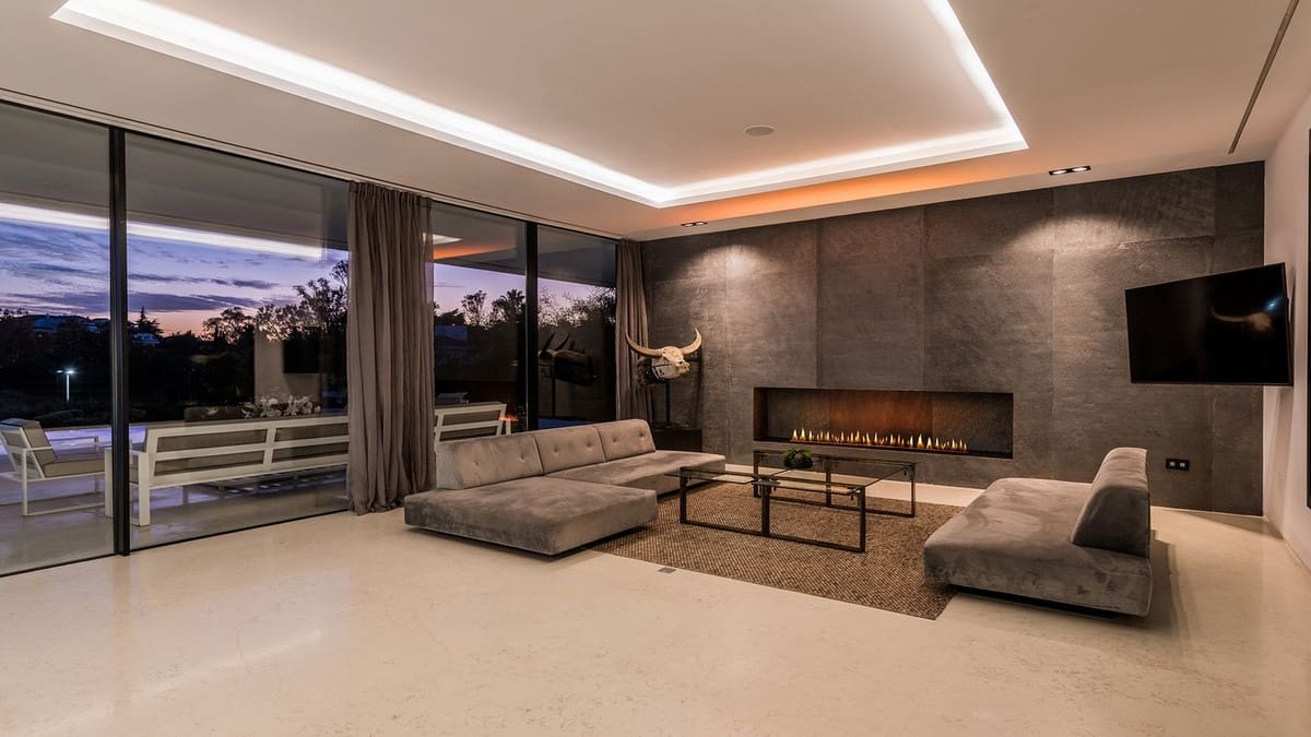 5 slaapkamer Villa te huur in Golden Mile met garage - € 17.000 (Ref: 8714554)