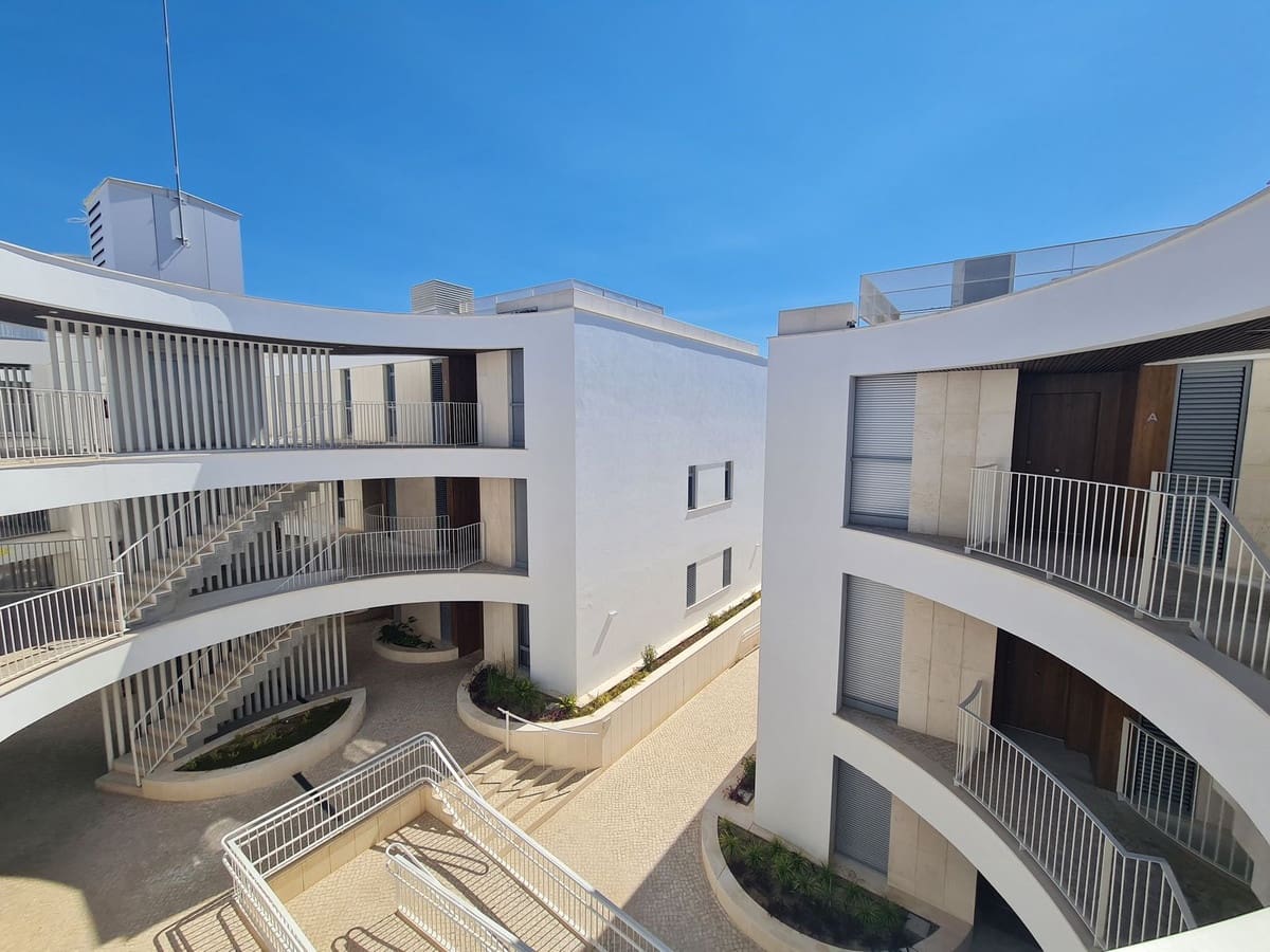 2 soveværelse Lejlighed til leje i Marbella med garage - € 3.200 (Ref: 8714556)