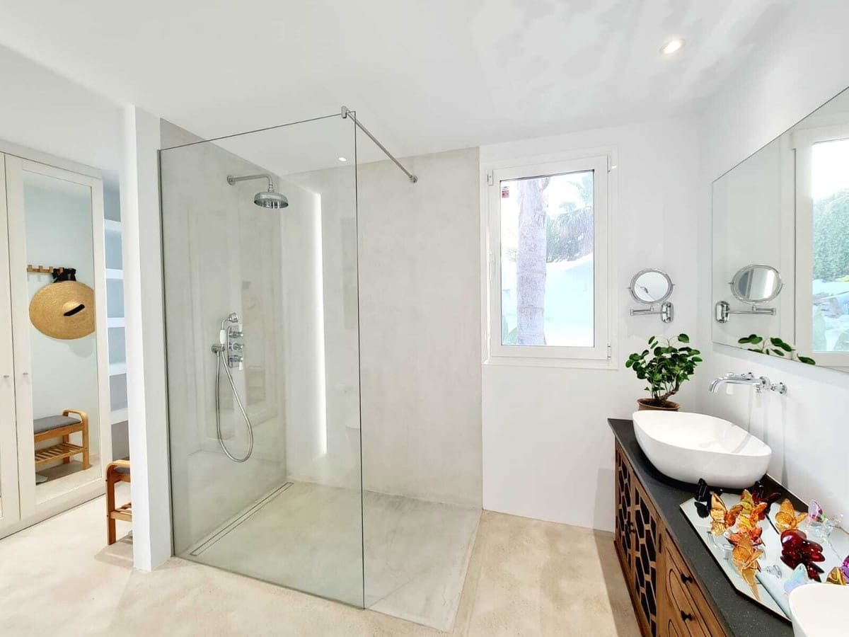 4 bedroom Villa for rent in Marbella with garage - € 5,500 (Ref: 8715346)