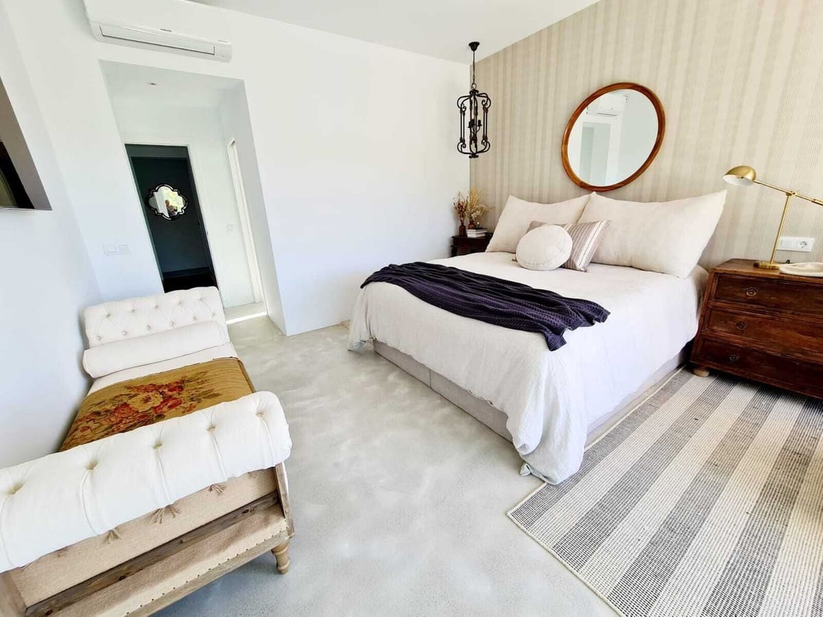 4 bedroom Villa for rent in Marbella with garage - € 5,500 (Ref: 8715346)