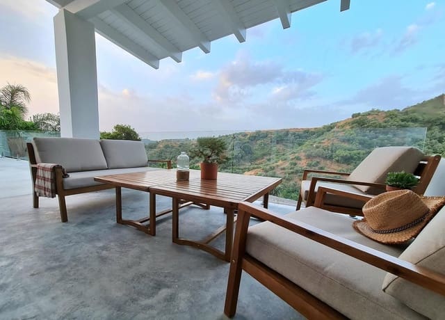 Chalet de 4 habitaciones en Marbella en alquiler con garaje - 5.500 € (Ref: 8715346)