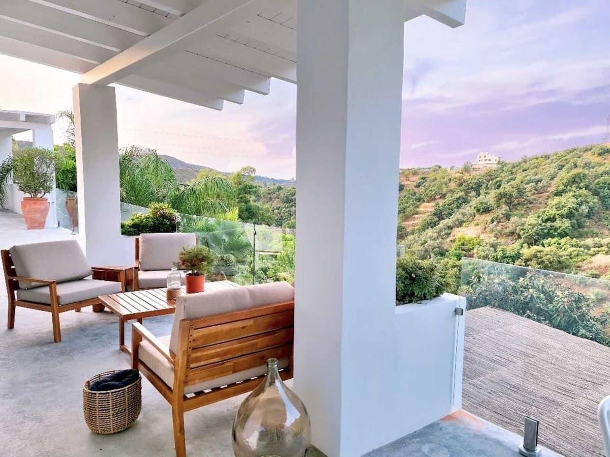 4 bedroom Villa for rent in Marbella with garage - € 5,500 (Ref: 8715346)