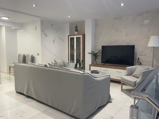 6 soverom Kommersiell til salgs i Los Jardines de Marbella - La Ermita, Marbella - € 525 000 (Ref: 8766711)