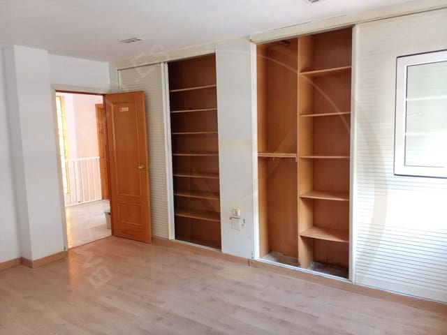 3 slaapkamer Penthouse te koop in Playa Bajadilla - Puertos, Marbella - € 645.000 (Ref: 8786137)