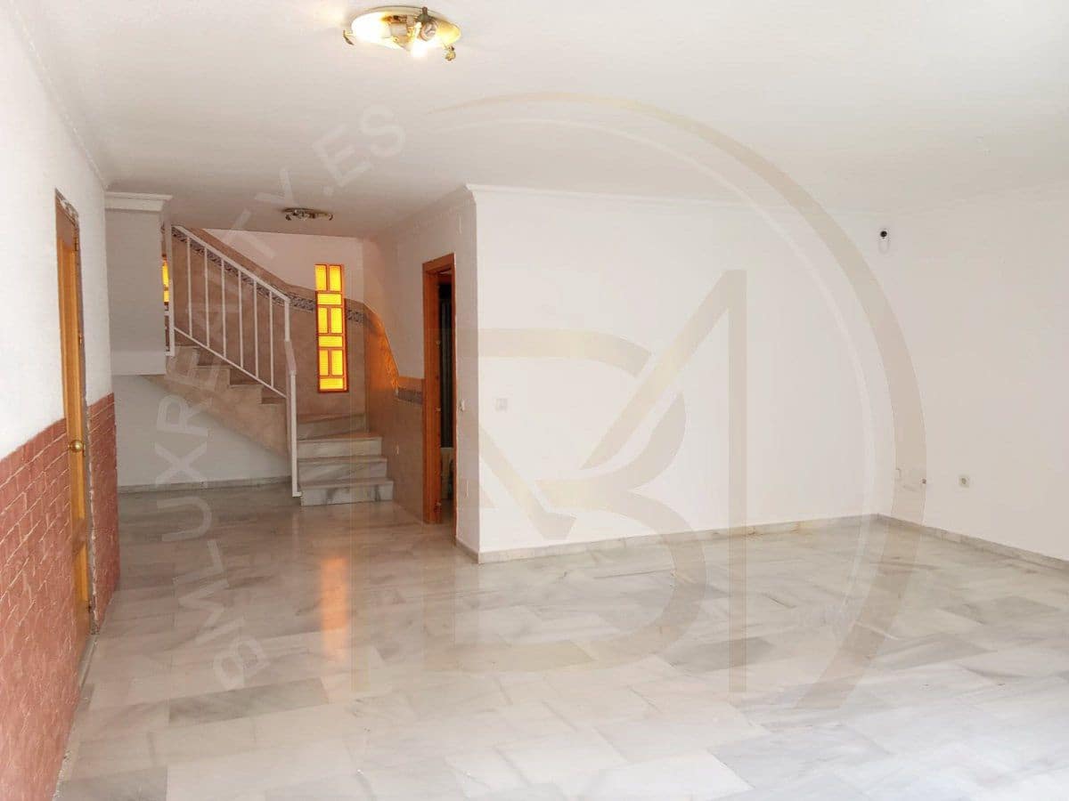 3 soverom Penthouse til salgs i Marbella - € 645 000 (Ref: 8786137)