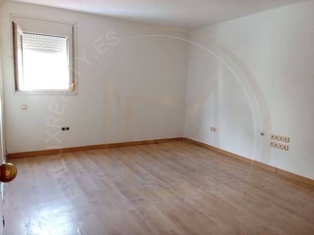 3 slaapkamer Penthouse te koop in Playa Bajadilla - Puertos, Marbella - € 645.000 (Ref: 8786137)