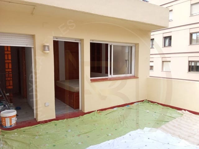 3 slaapkamer Penthouse te koop in Playa Bajadilla - Puertos, Marbella - € 645.000 (Ref: 8786137)