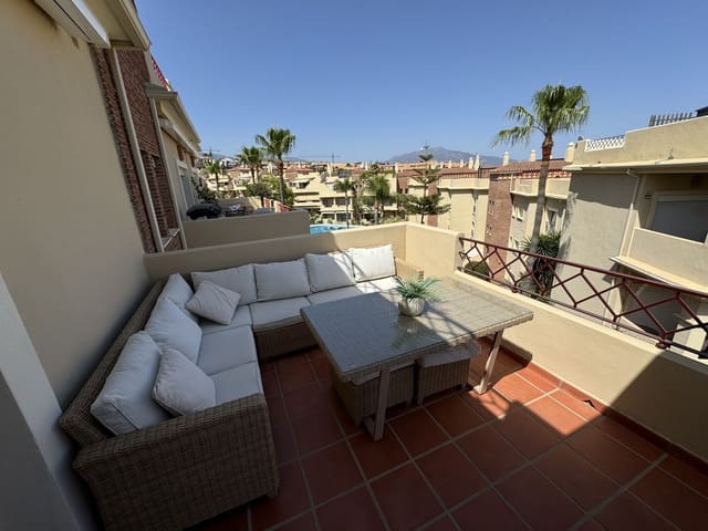 2 bedroom Penthouse for rent in Los Flamingos, Benahavís - € 3,000 (Ref: 8821890)