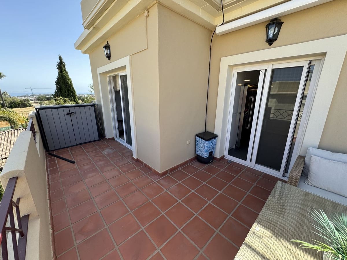 2 soveværelse Penthouse til leje i Los Flamingos - € 3.000 (Ref: 8821890)