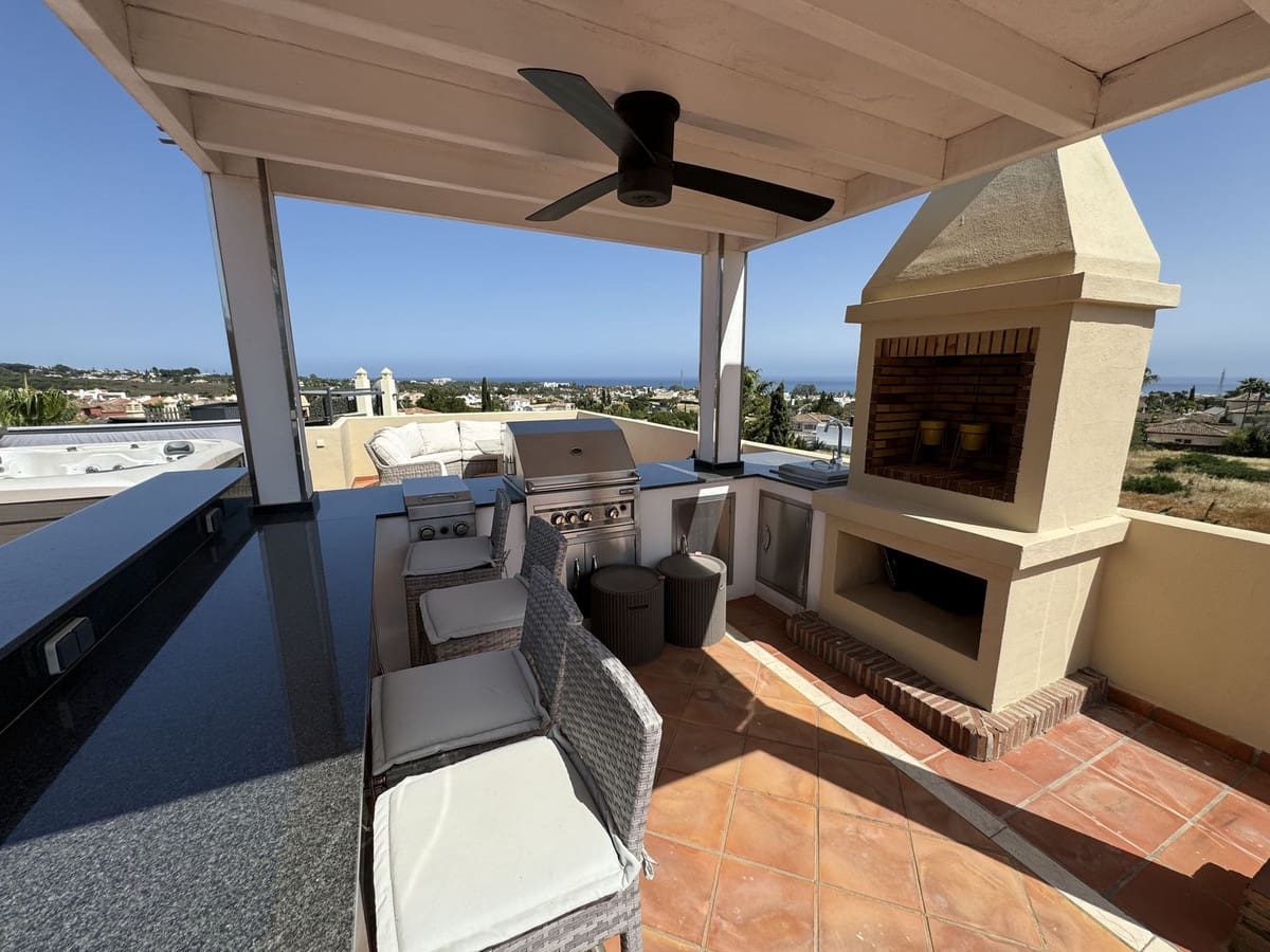 2 soveværelse Penthouse til leje i Los Flamingos - € 3.000 (Ref: 8821890)