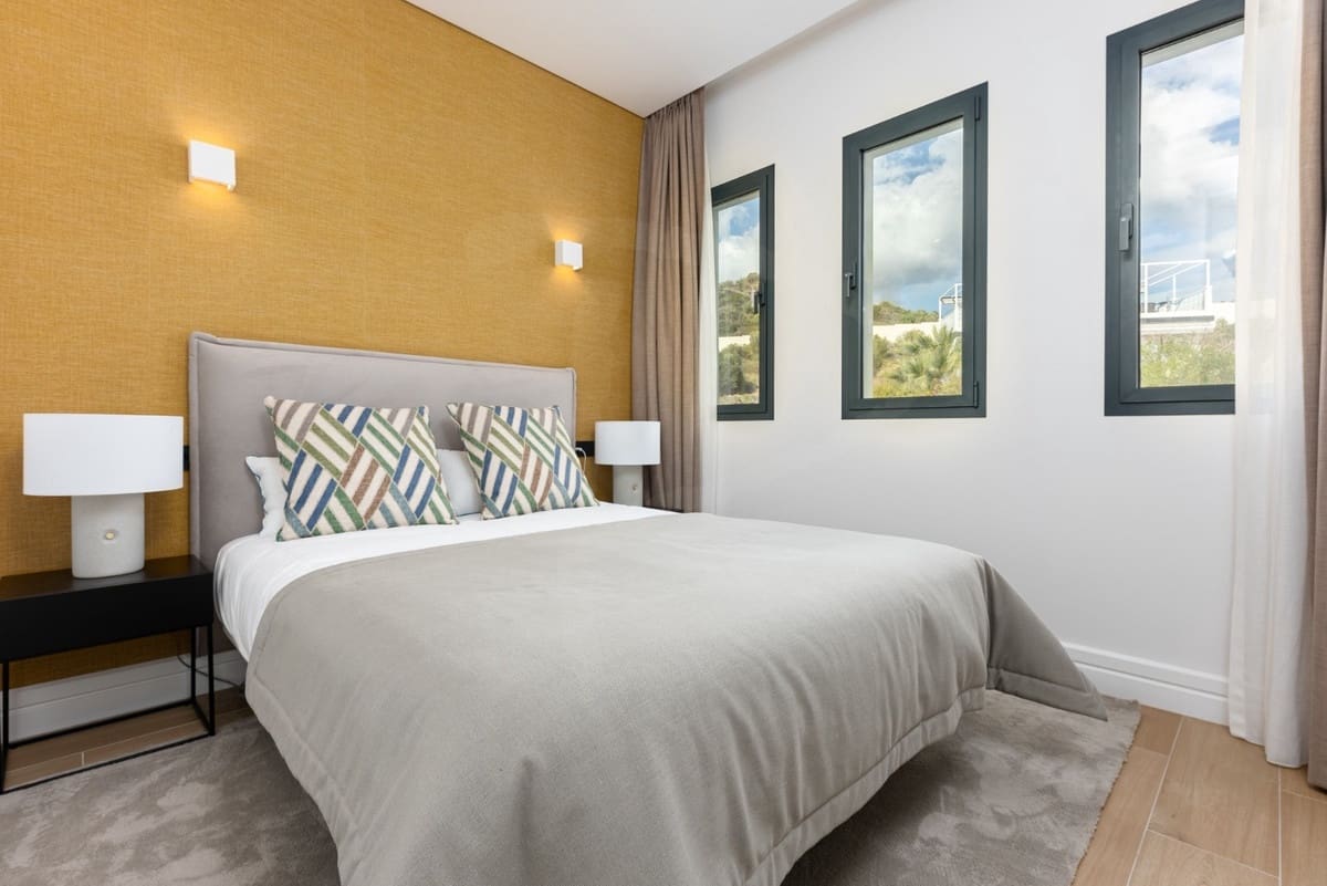 3 soveværelse Rækkehus til leje i Nueva Andalucia med garage - € 4.800 (Ref: 8824933)