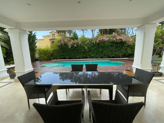 5 bedroom Villa for rent in Lomas De Marbella, Marbella with garage - € 14,000 (Ref: 8860359)