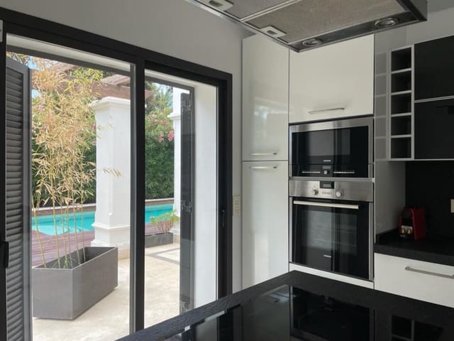 5 bedroom Villa for rent in Lomas De Marbella, Marbella with garage - € 14,000 (Ref: 8860359)