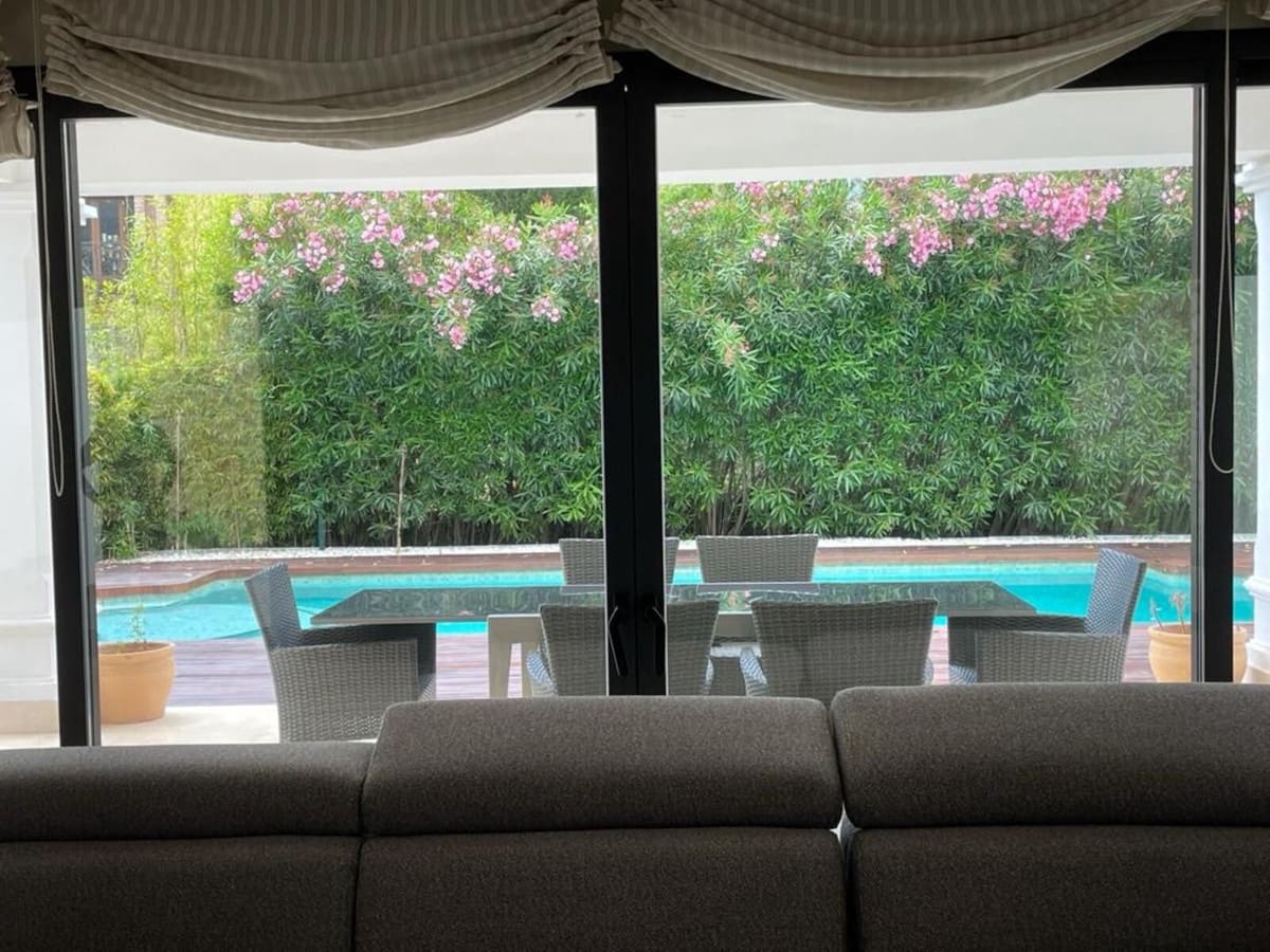 5 makuuhuone Huvila vuokrattavana paikassa Marbella mukana 
autotalli - 14 000 € (Ref: 8860359)