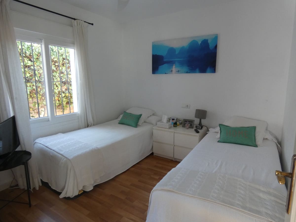 5 sypialnia Willa na sprzedaż w San Pedro de Alcantara - 950 000 € (Ref: 8860363)