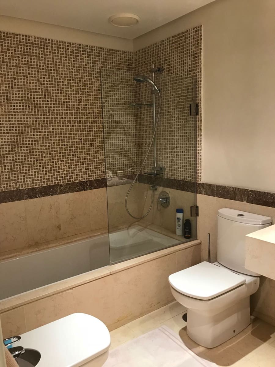 2 soveværelse Lejlighed til leje i Guadalmina med garage - € 3.000 (Ref: 8869494)