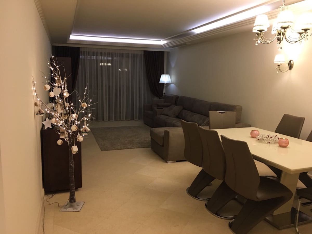 2 soveværelse Lejlighed til leje i Guadalmina med garage - € 3.000 (Ref: 8869494)